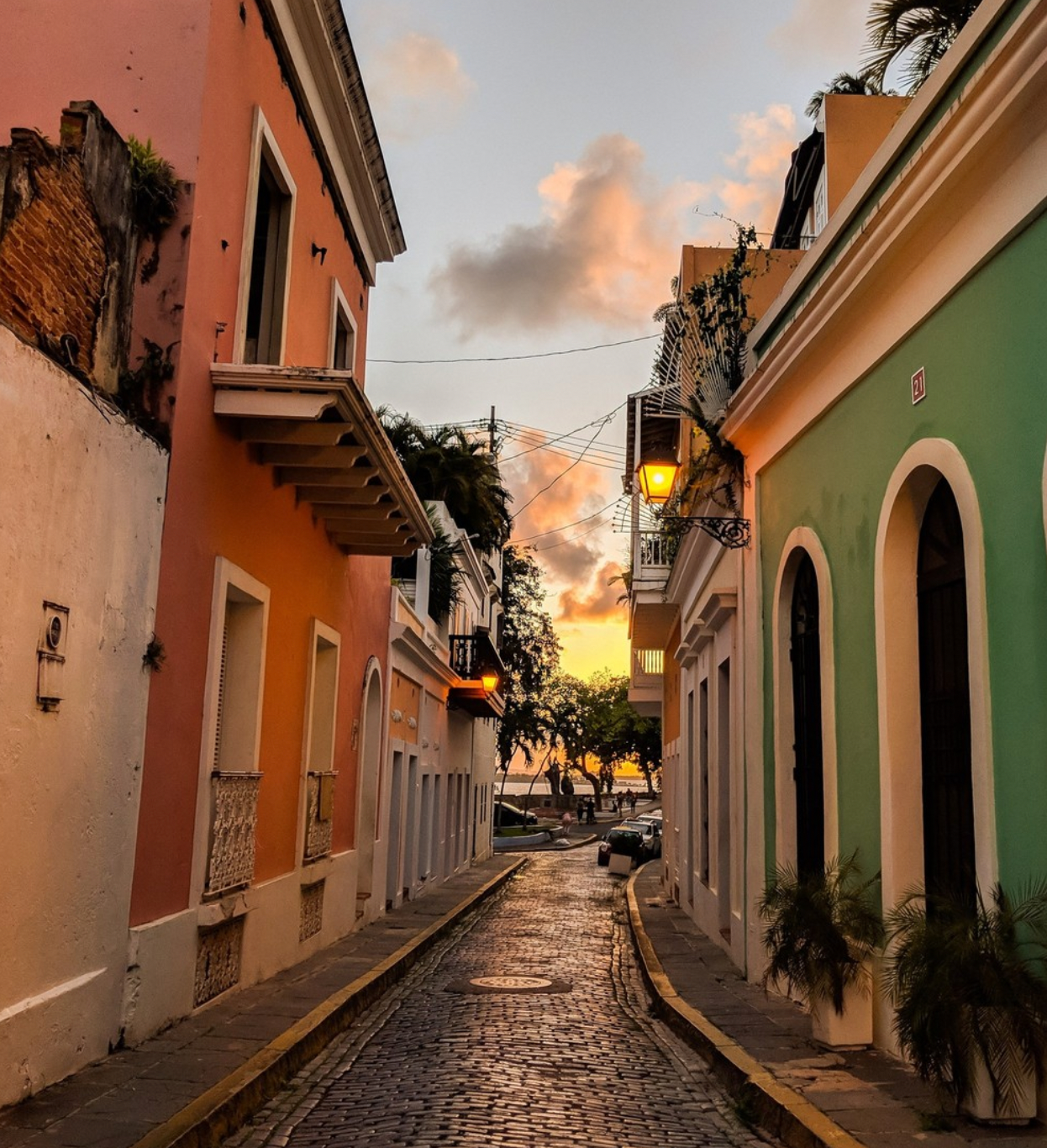 Sunset Walk & Taste Food Tour™